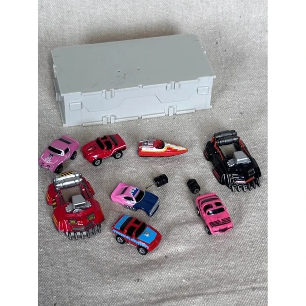 Micro Machines Lot‎ 8 Cars w/ Parts & Gray Case Vintage Galoob Vehicles